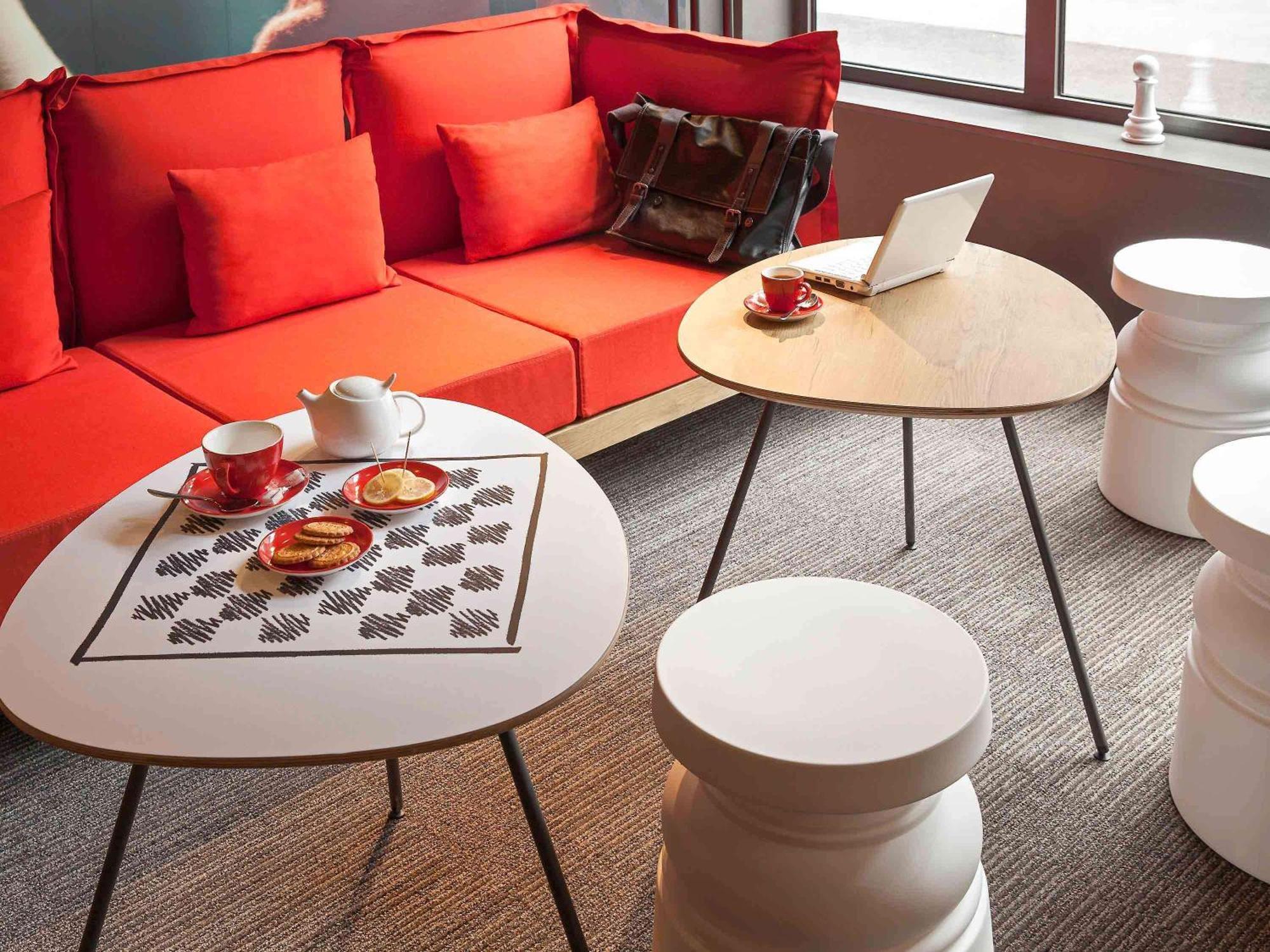 Ibis Centre Hotel 3*
