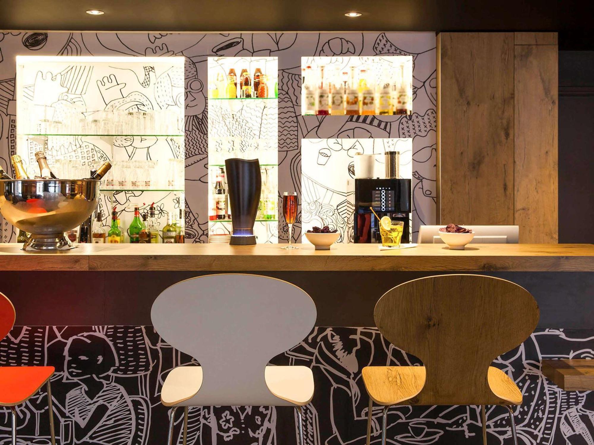 Hotel Ibis Centre 3*